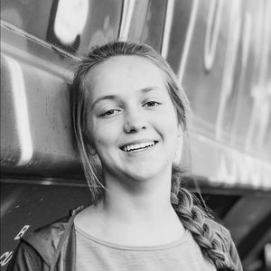 Meet your Posher, Lucy